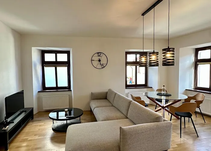 Siroka Apartment